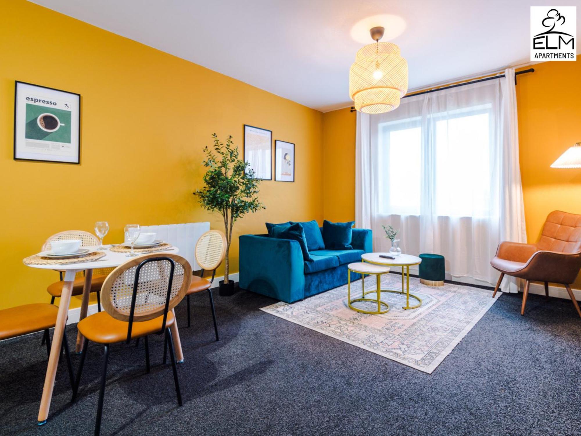 Elm Aparthotel , Collection Of Apartments Available Near Media City , Free Parking Манчестър Екстериор снимка