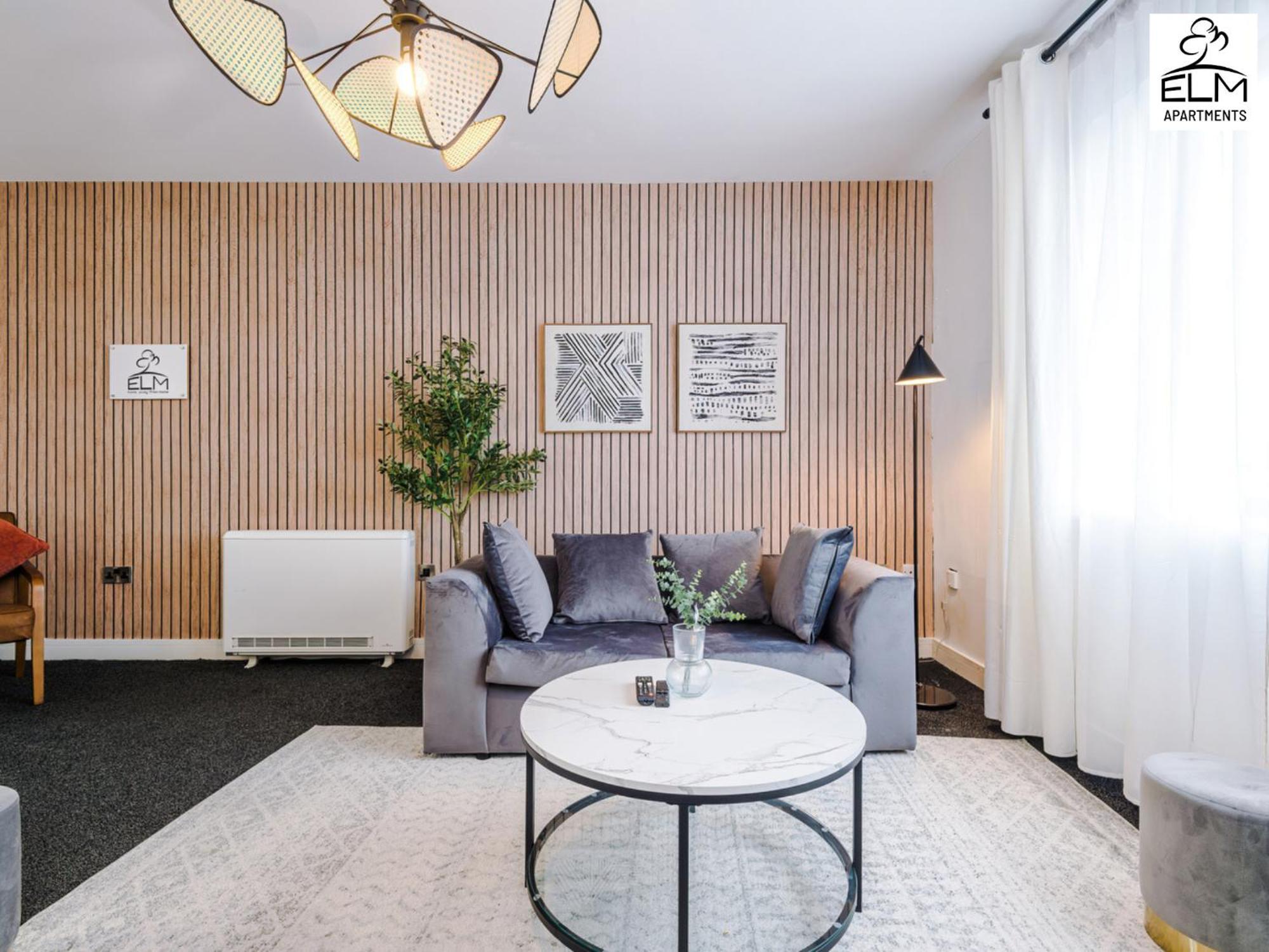 Elm Aparthotel , Collection Of Apartments Available Near Media City , Free Parking Манчестър Екстериор снимка